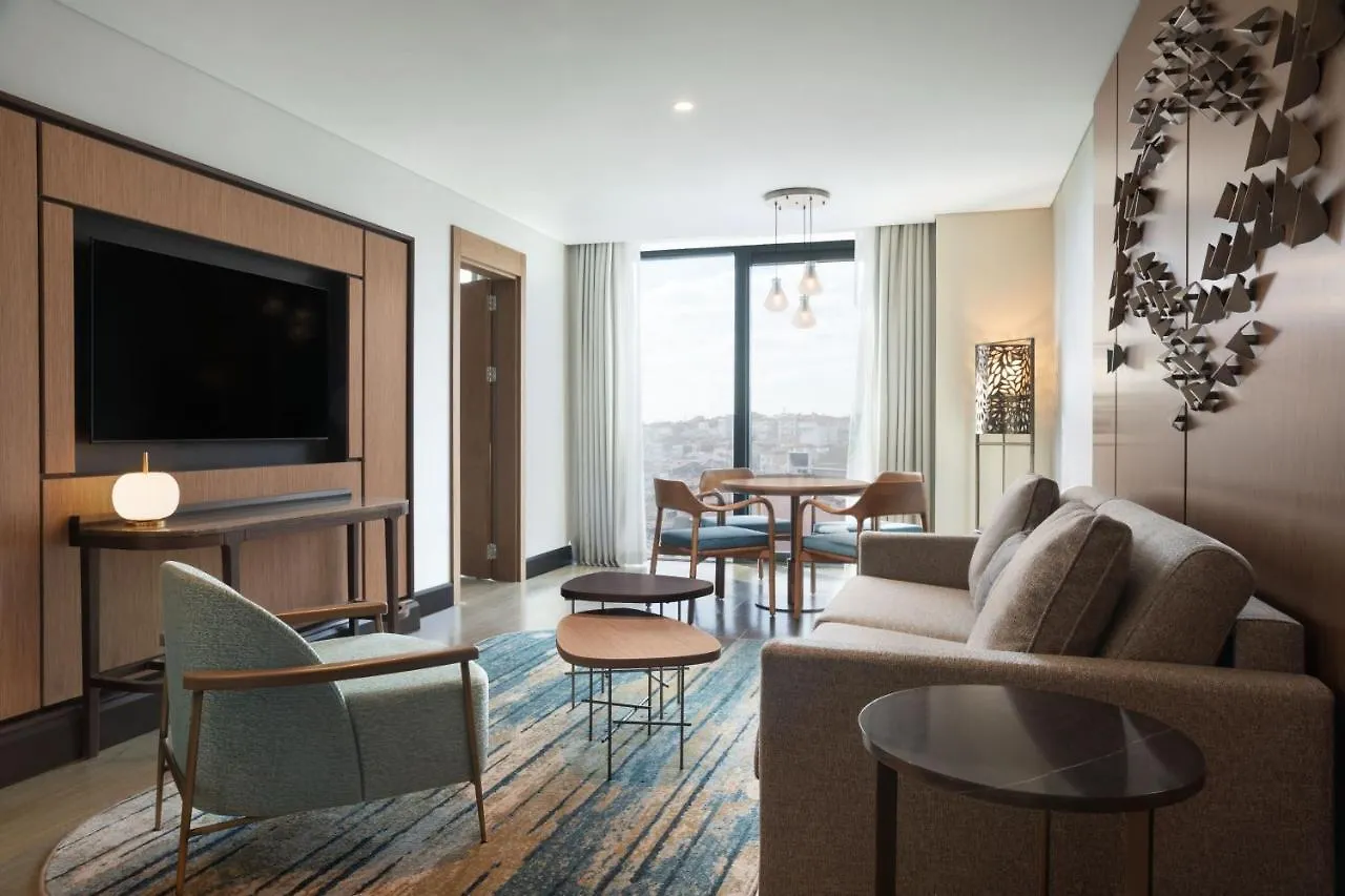 Hotel The Westin Istanbul Nisantasi 5*,