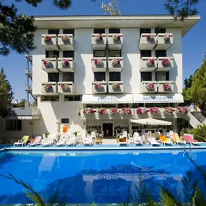 Metropol 3*, Caorle Italia
